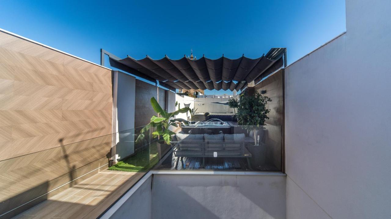 Elegant Duplex 3 Master Bedrooms And Private Sevilla Bagian luar foto