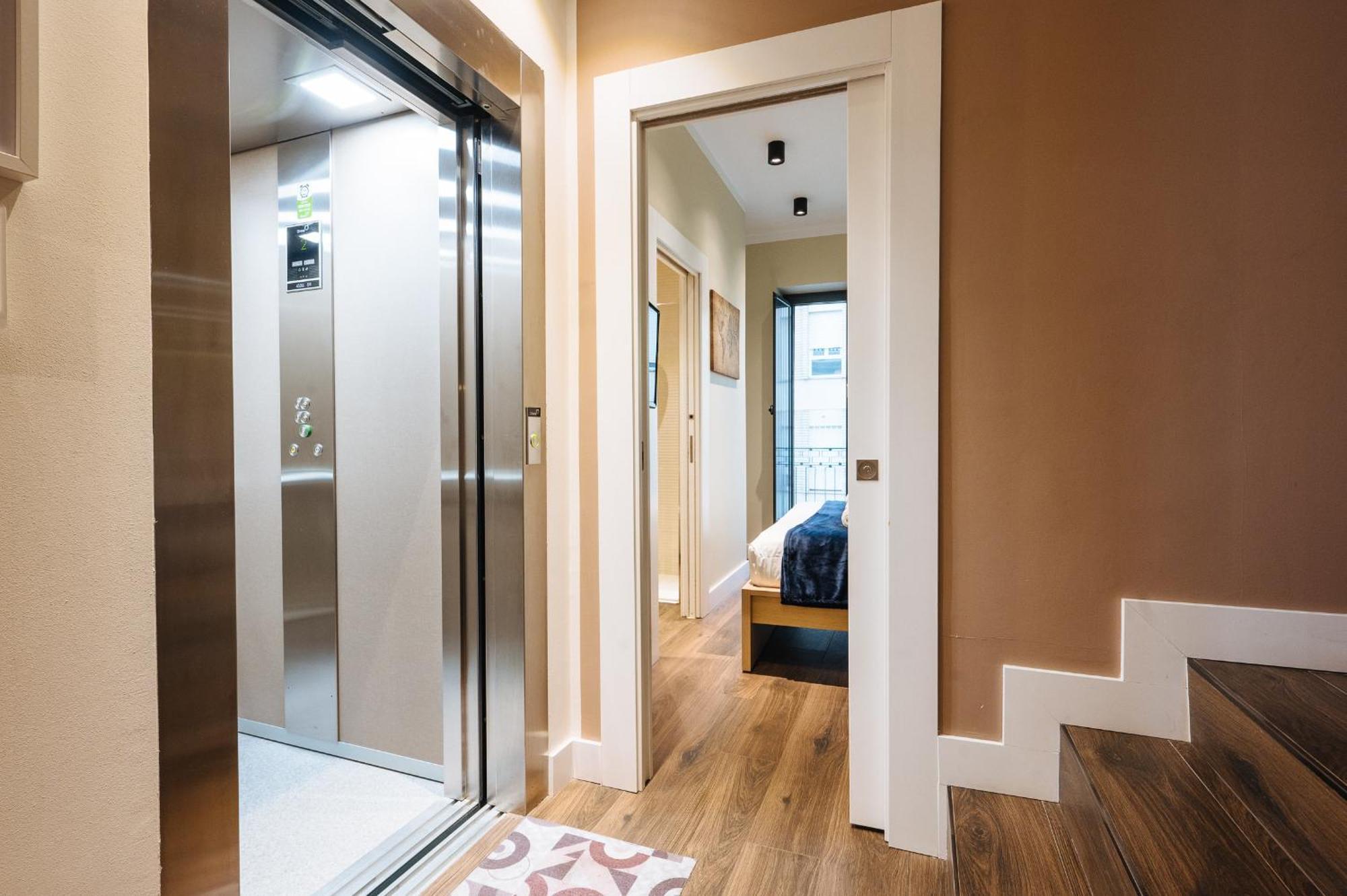 Elegant Duplex 3 Master Bedrooms And Private Sevilla Bagian luar foto