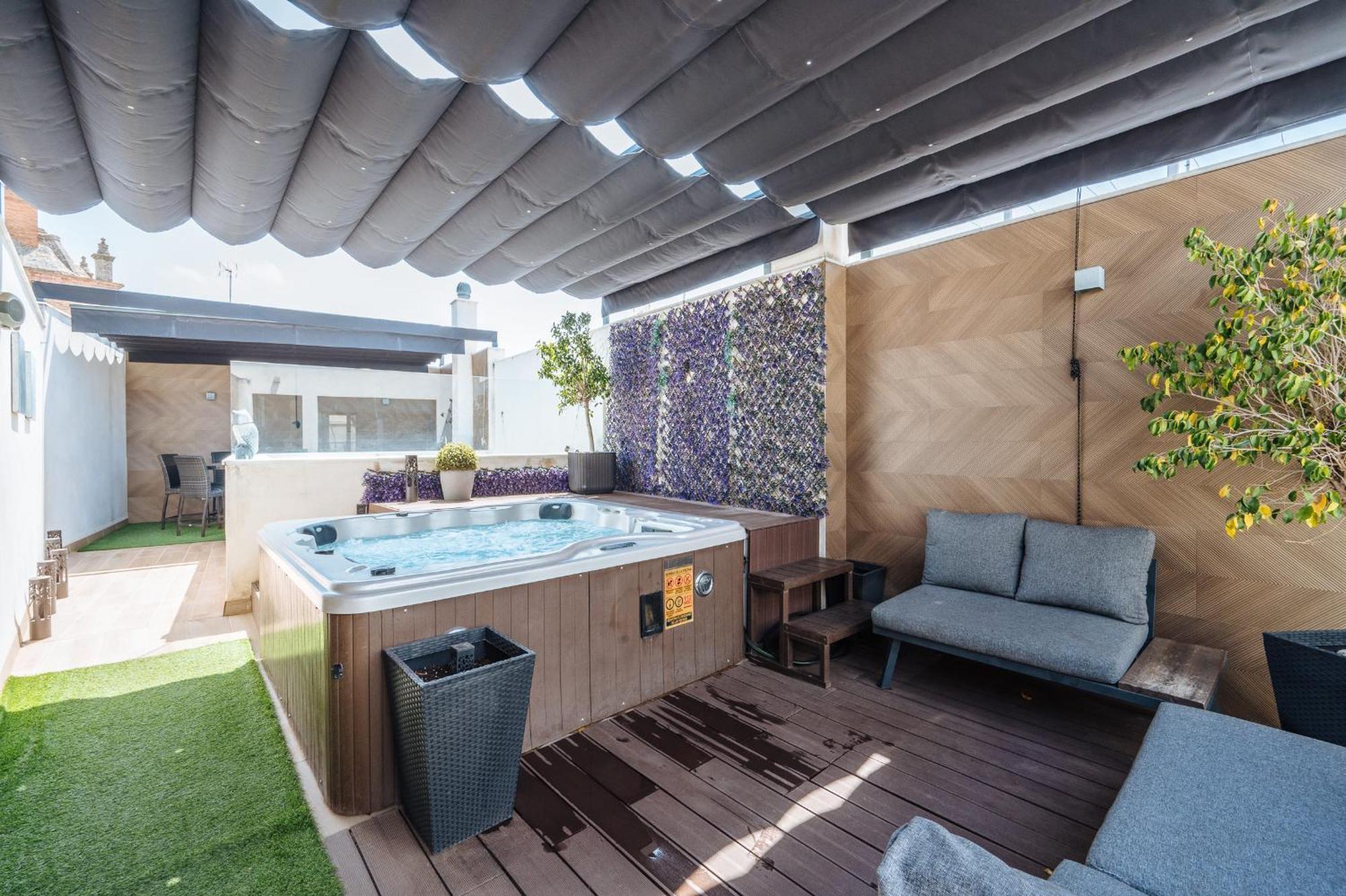 Elegant Duplex 3 Master Bedrooms And Private Sevilla Bagian luar foto