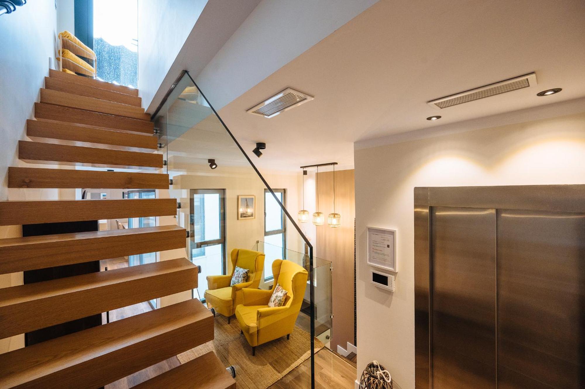 Elegant Duplex 3 Master Bedrooms And Private Sevilla Bagian luar foto