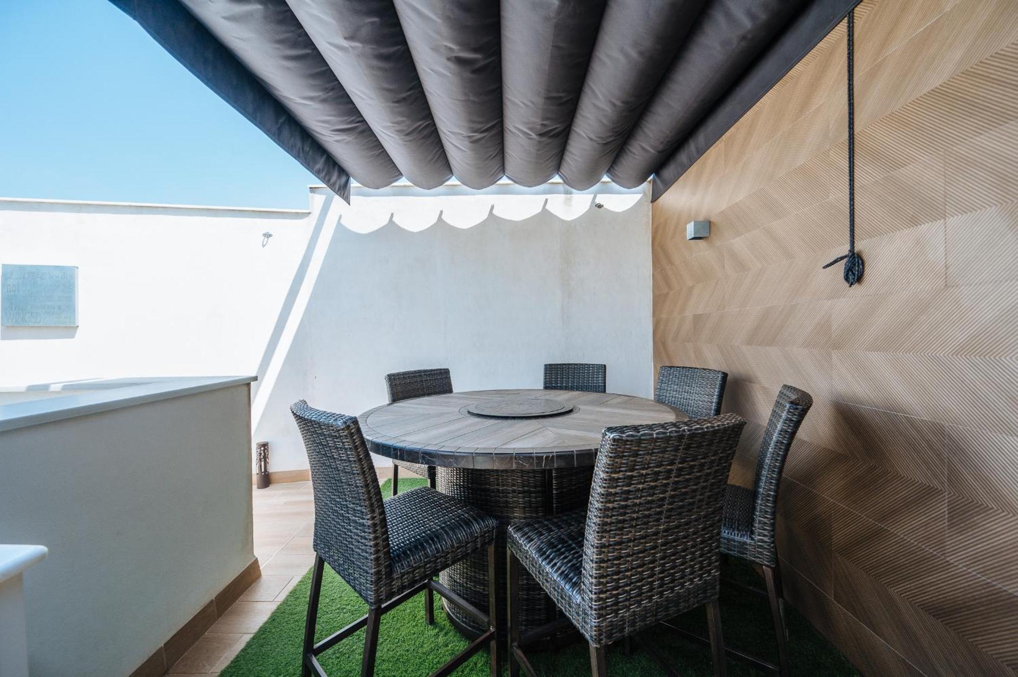 Elegant Duplex 3 Master Bedrooms And Private Sevilla Bagian luar foto