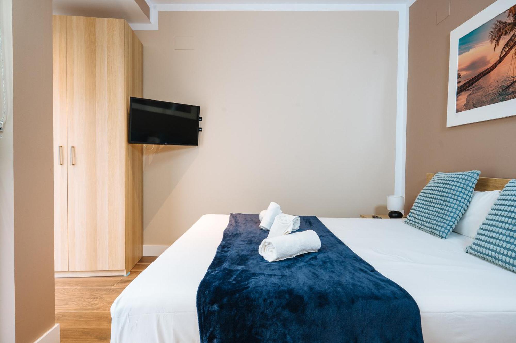 Elegant Duplex 3 Master Bedrooms And Private Sevilla Bagian luar foto