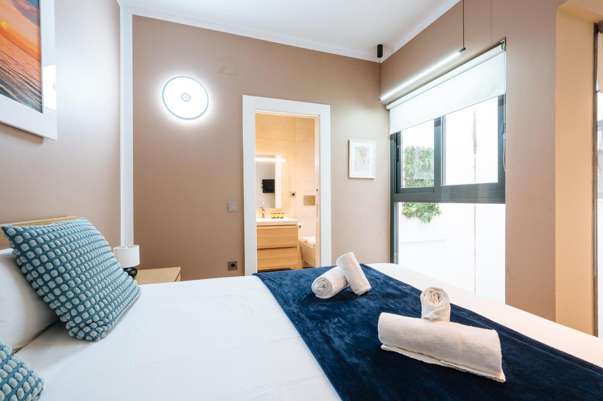 Elegant Duplex 3 Master Bedrooms And Private Sevilla Bagian luar foto