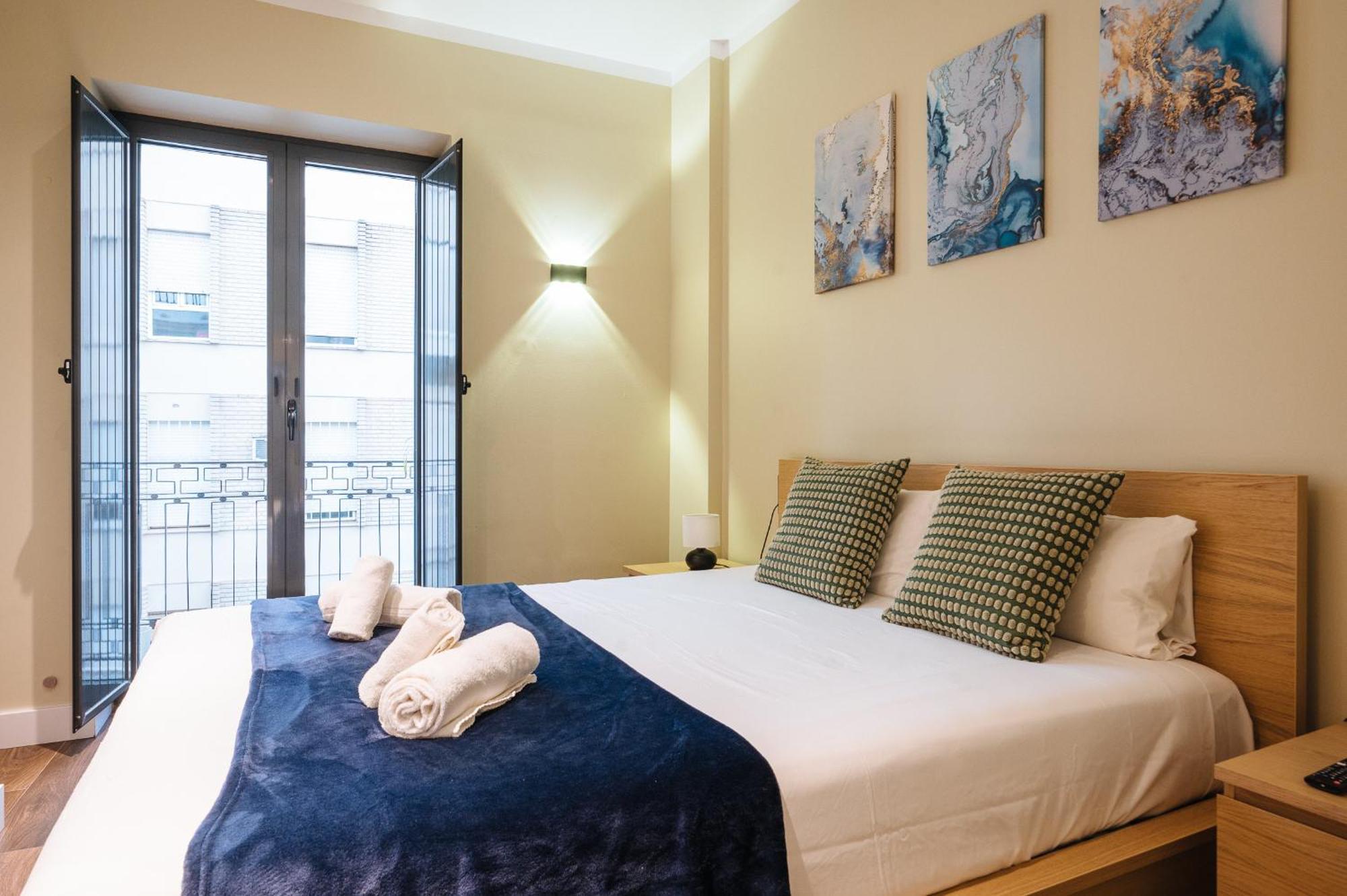 Elegant Duplex 3 Master Bedrooms And Private Sevilla Bagian luar foto