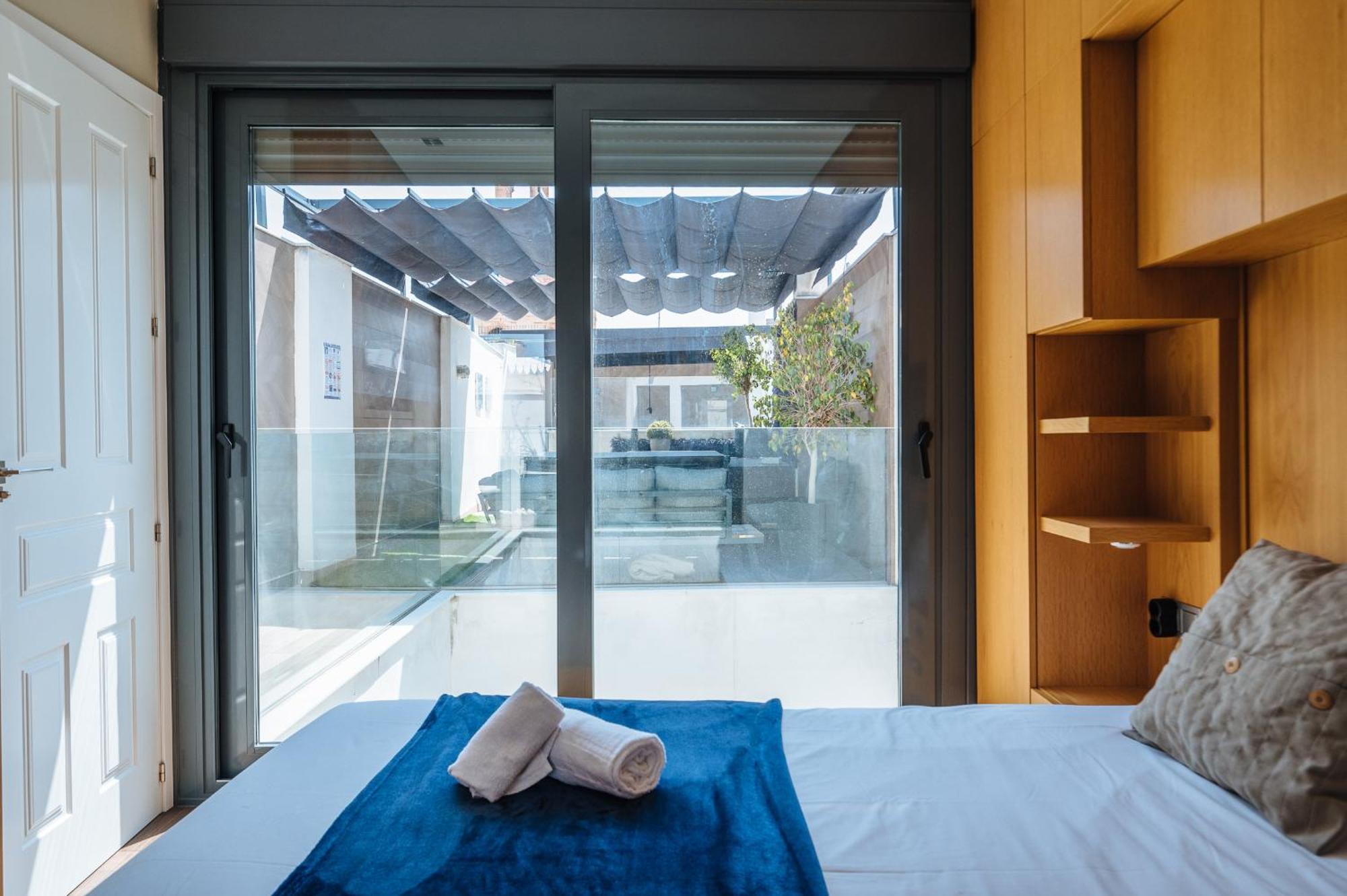 Elegant Duplex 3 Master Bedrooms And Private Sevilla Bagian luar foto
